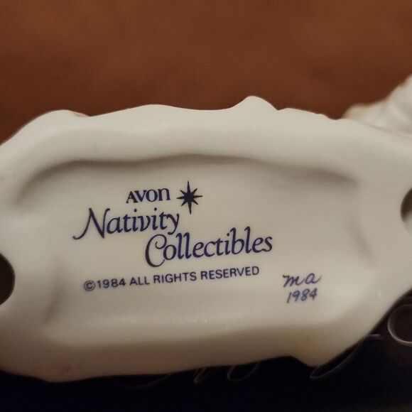 Avon 1984 Nativity Collectibles The Donkey Porcelain Figurine - Picture 5 of 5